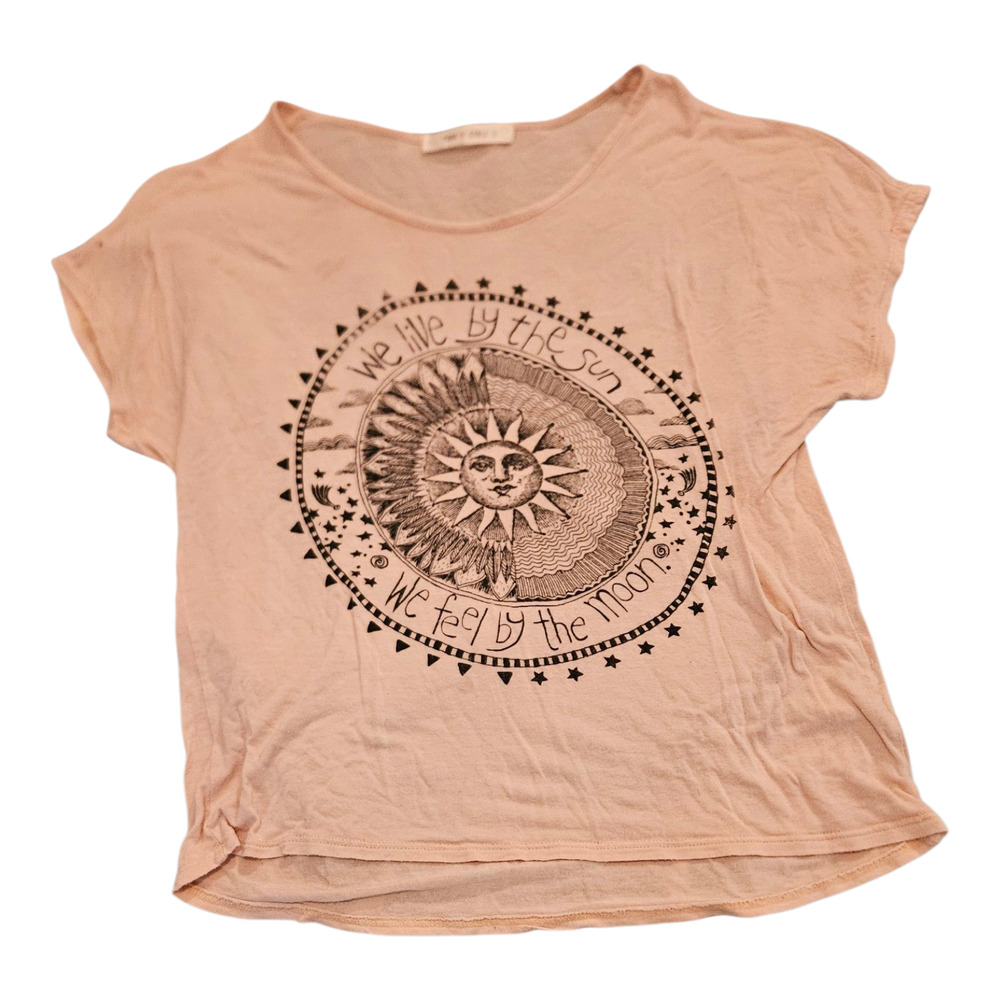 Four Girlz Junior Size Large Pink Short Sleeve T-Shirt *flaw*
